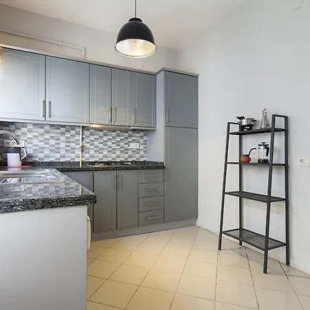 Gorgeous Flat W Balcony 5 Min To Citys Nisantasi Lägenhet Istanbul