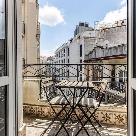 Gorgeous Flat W Balcony 5 Min To Citys Nisantasi *