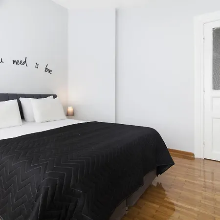 Gorgeous Flat W Balcony 5 Min To Citys Nisantasi İstanbul